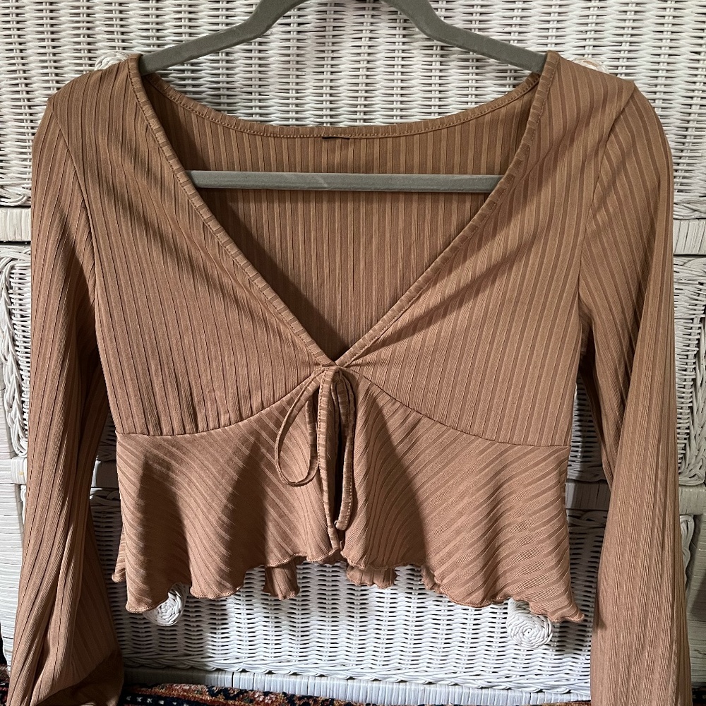 Tan ripped flared arm long sleeve with tie in front